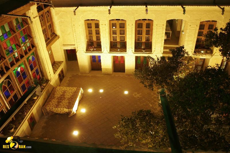 هتل سنتی نیایش شیراز 